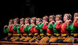 saman-traditional-dance-aceh-2.jpg