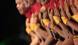 saman-traditional-dance-aceh-3.jpg